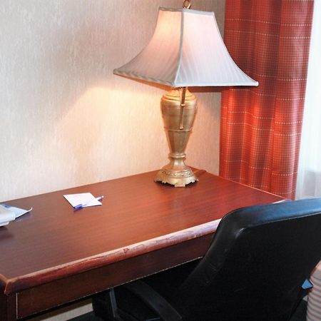 Baymont By Wyndham Jonesboro Hotel Cameră foto