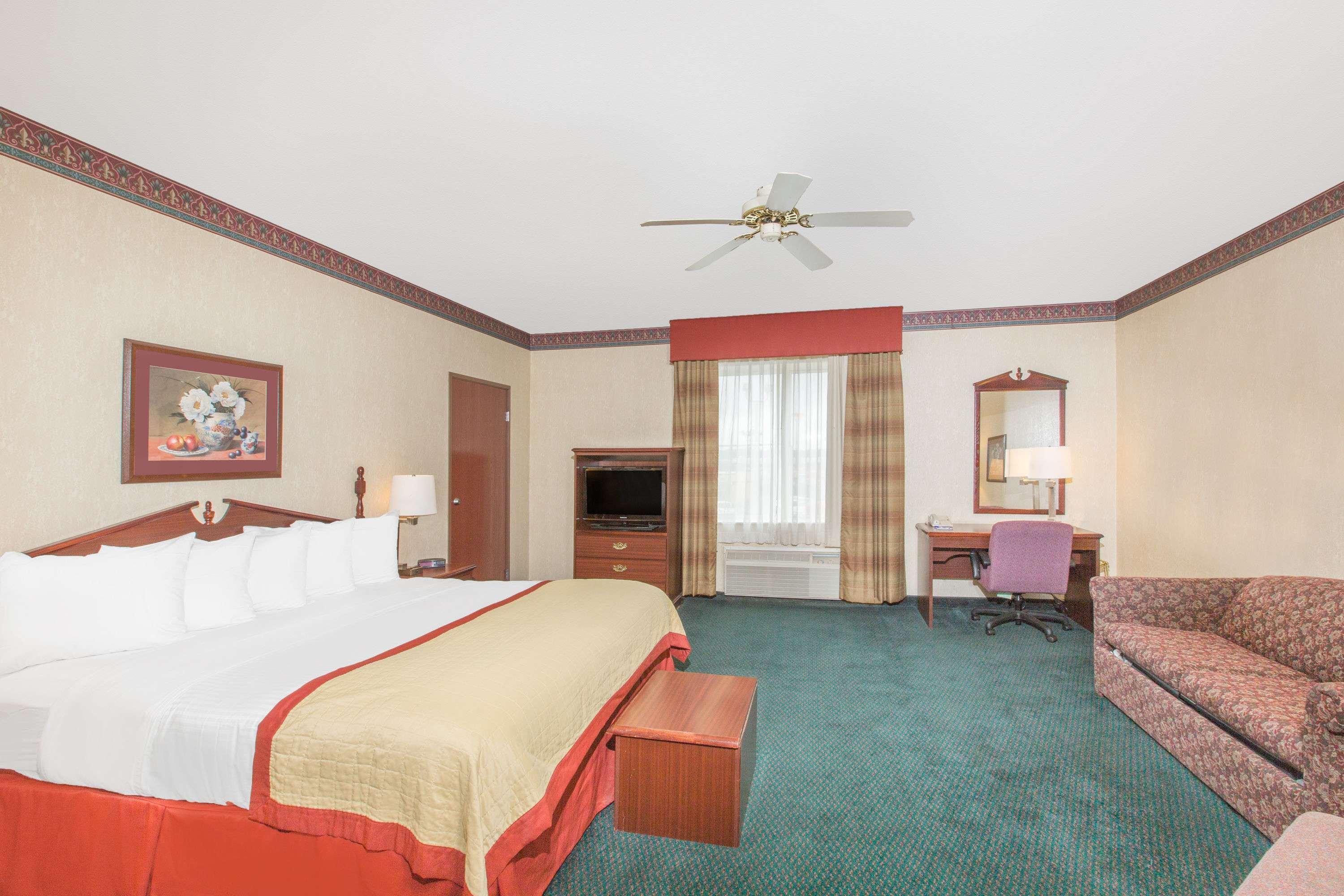 Baymont By Wyndham Jonesboro Hotel Exterior foto